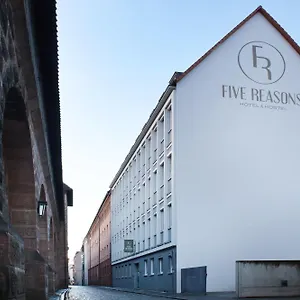  Albergue Five Reasons &
